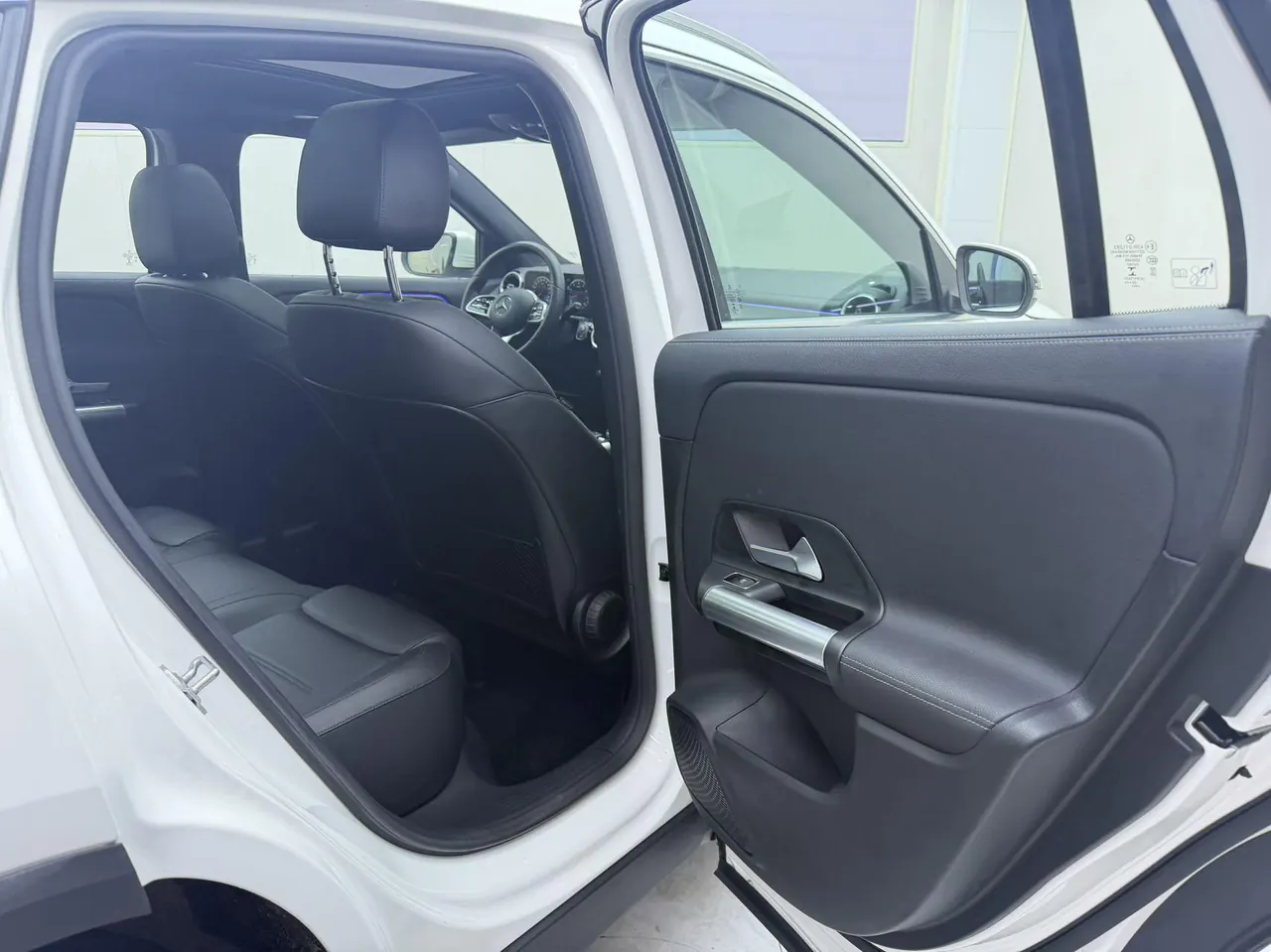 Mercedes Benz 2020 GLA 180 1.3T automatic gear 19