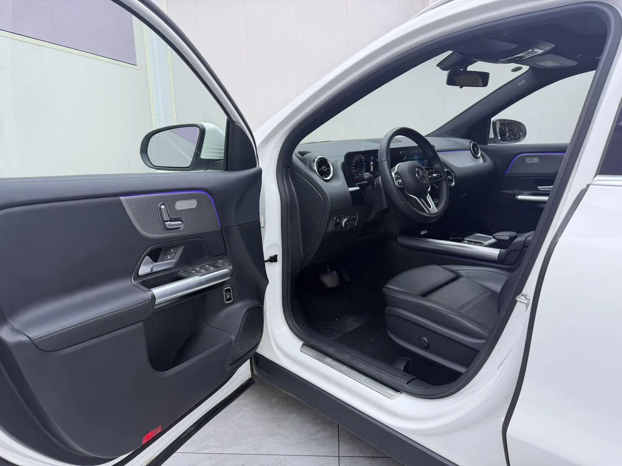 Mercedes Benz 2020 GLA 180 1.3T automatic gear 7