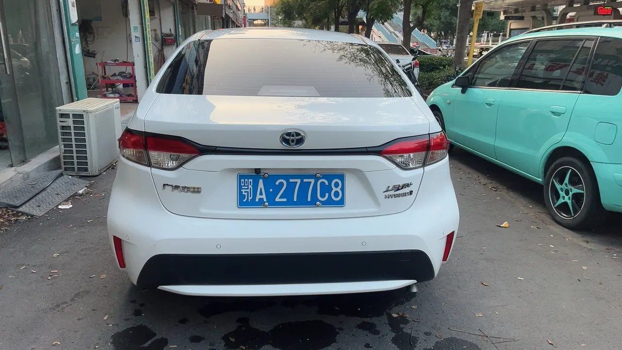 Toyota 2022 Lei Ling Shuangqing 1.8H Stepless Leading Edition Automatic Gear 8