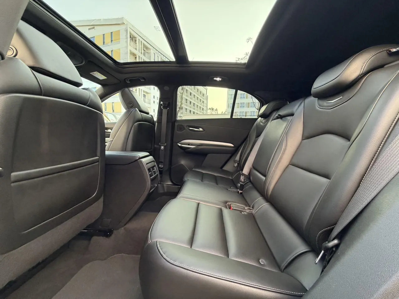 Cadillac 2020 XT4 2.0T 28T Two-Drive Leading Automatic Gear 5