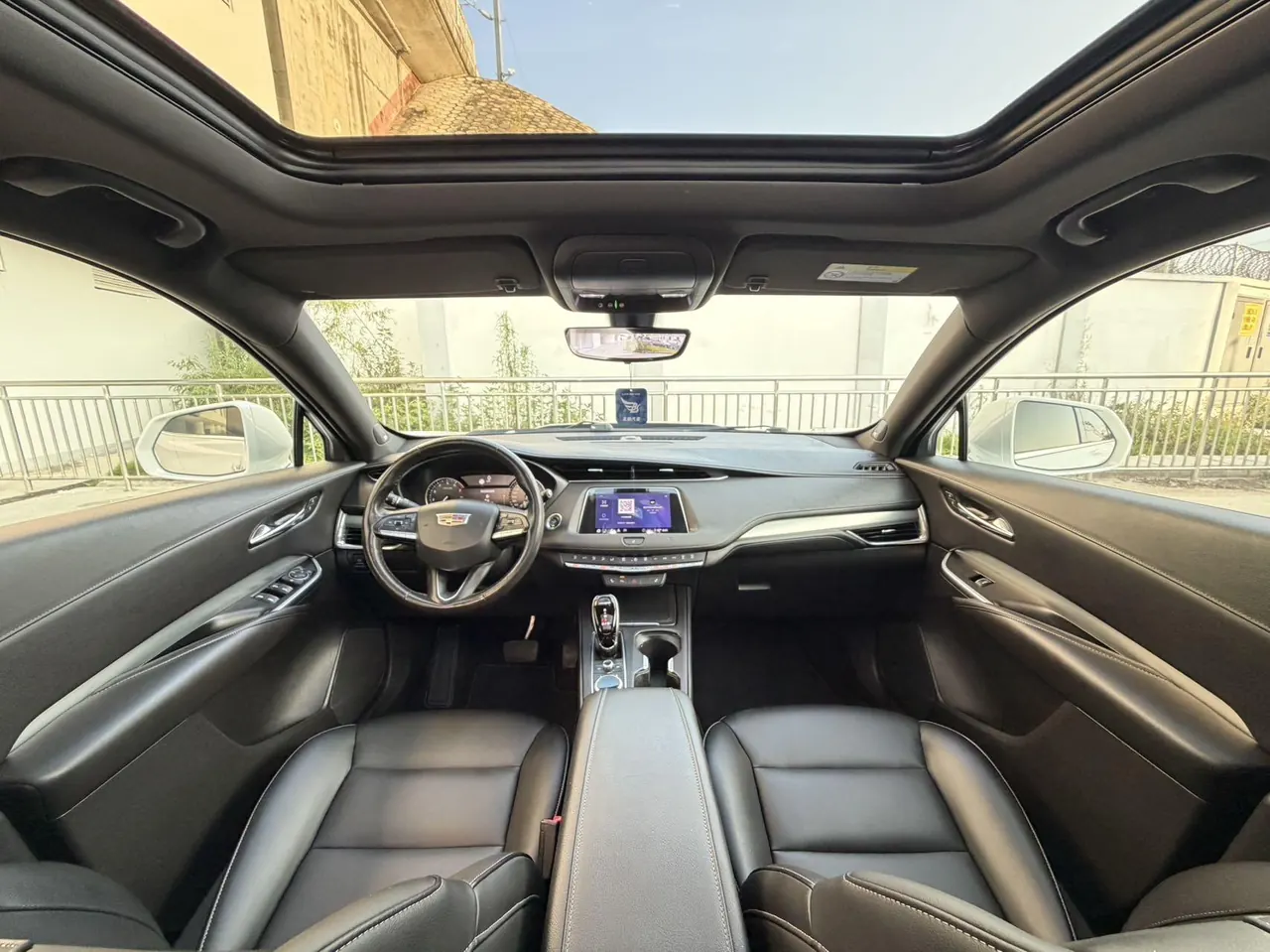 Cadillac 2020 XT4 2.0T 28T Two-Drive Leading Automatic Gear 6