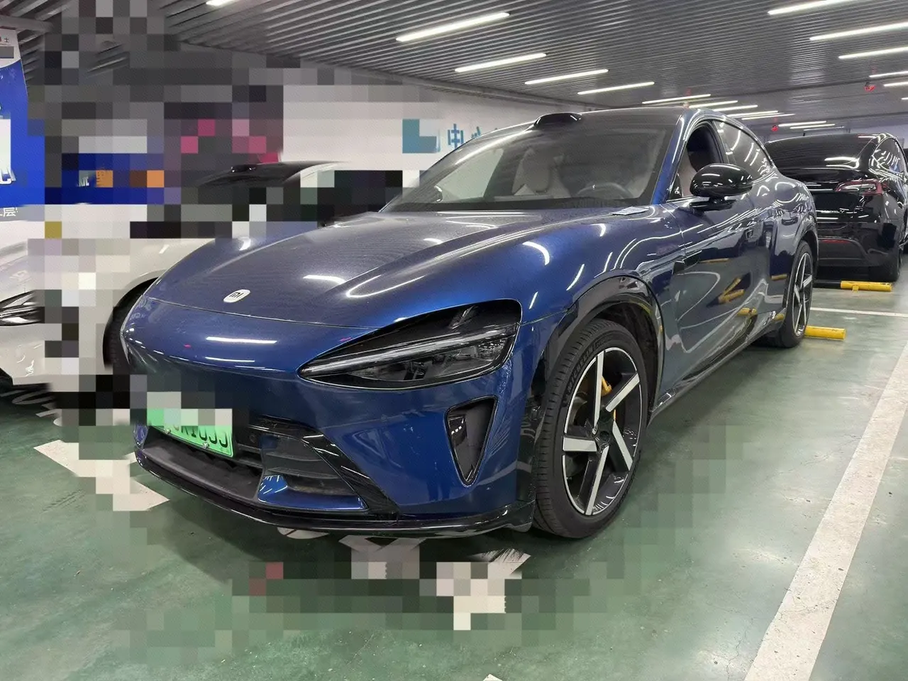 Open image lightbox: MI 2025 YU7 Long Endurance High Performance Four-wheel Drive Max Edition Automatic Gear