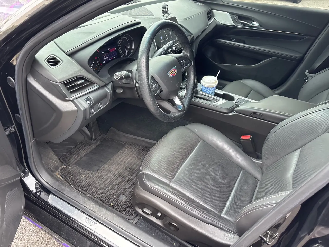 Cadillac 2022 CT4 2.0T 28T luxury automatic gear 4