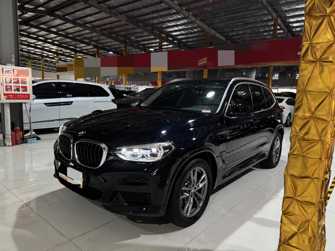 Открыть галерею: BMW 2021 X3 xDrive28i 2.0T M sports suit (changed) automatic gear