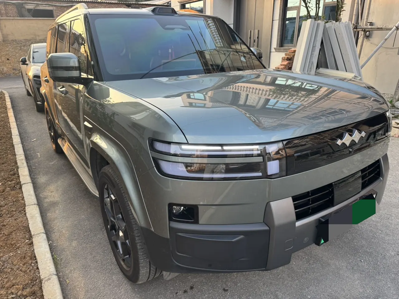 FangChengBao 2025 titanium 7 1.5T stepless 190KM four-wheel drive Ultra version of automatic gear 2