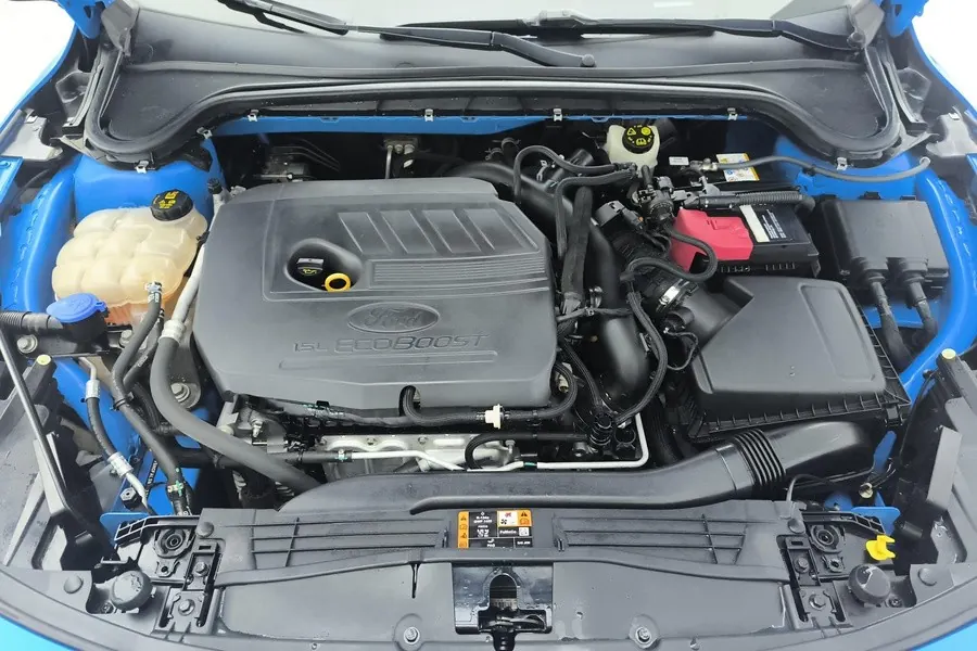 Ford 2022 Focus -3-compartment 1.5T EcoBoost 180 ST Line Automatic 5