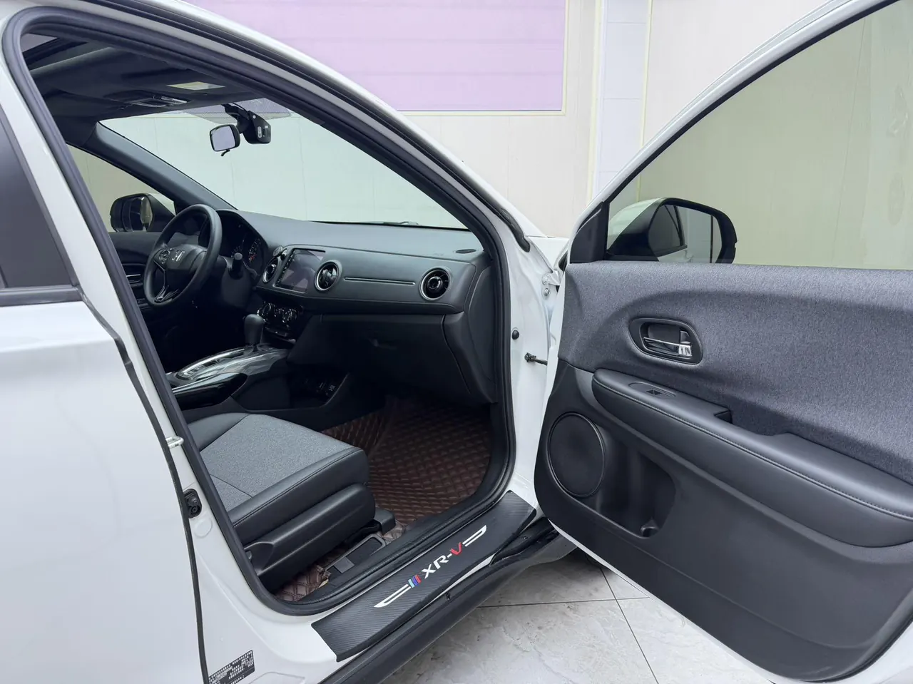 Honda 2022 XR-V 1.5 stepless obsidian version automatic gear 18