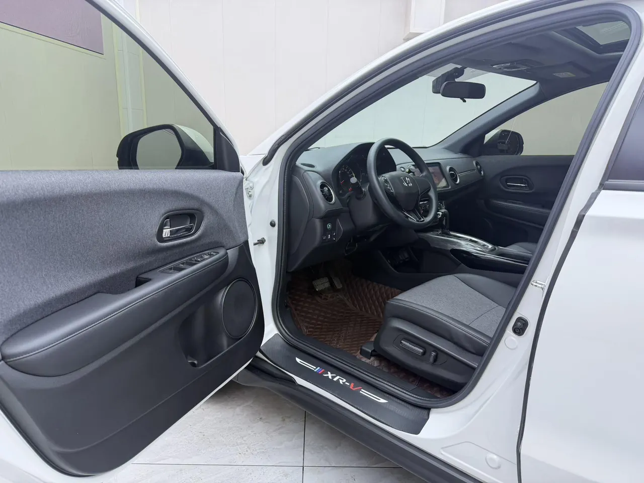 Honda 2022 XR-V 1.5 stepless obsidian version automatic gear 7