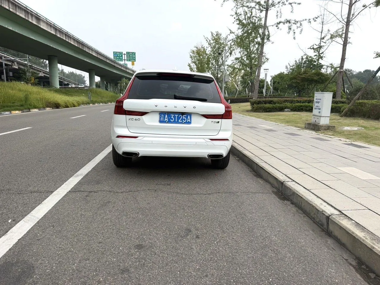 Volvo 2021 XC60 2.0T T5 4-wheel drive smart luxury automatic gear 6