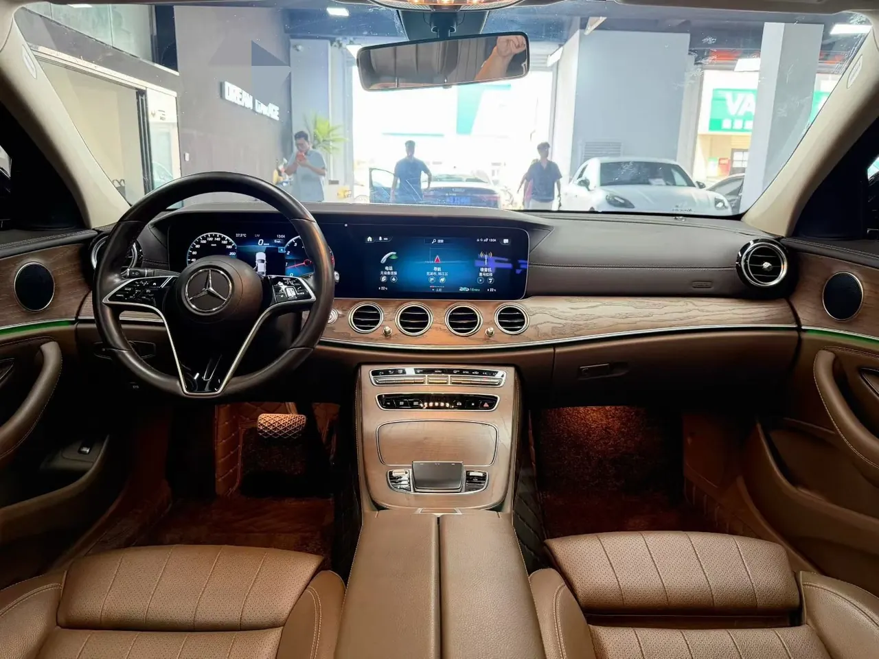 Mercedes Benz E Class 2022 E 260 L 2.0T Automatic 5