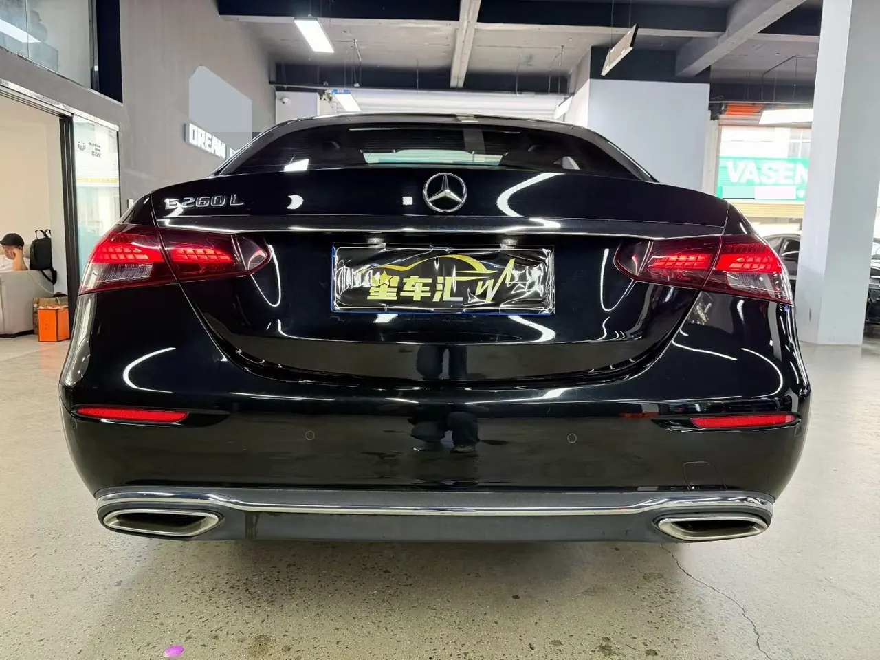 Mercedes Benz E Class 2022 E 260 L 2.0T Automatic 8
