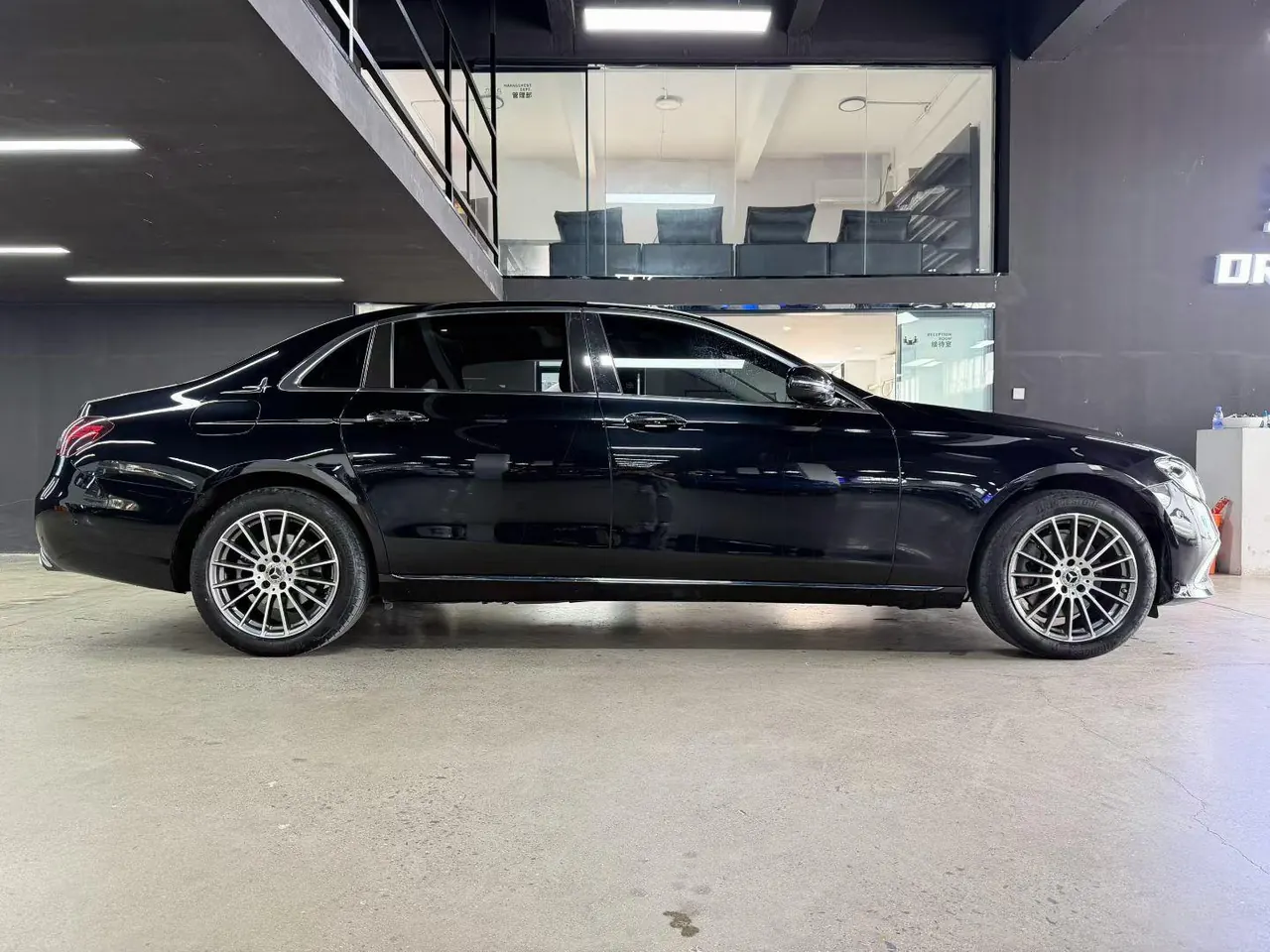 Mercedes Benz E Class 2022 E 260 L 2.0T Automatic 9
