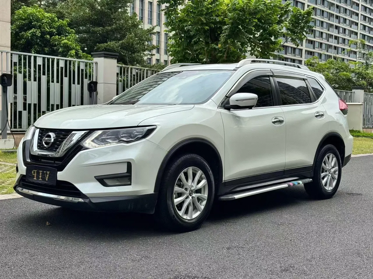 Открыть галерею: Nissan 2022 Qijun Glory 2.0 Stepless Two-Drive Smart Joint Premium Edition Automatic Gear