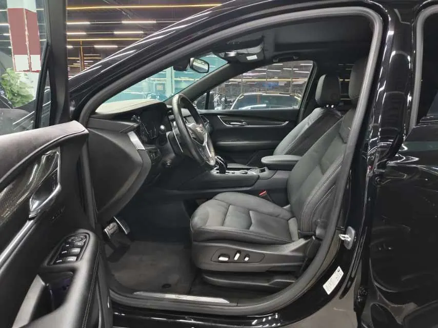 Cadillac 2024 XT5 48V 2.0T 4-wheel drive luxury (hummingbird version) automatic gear 4