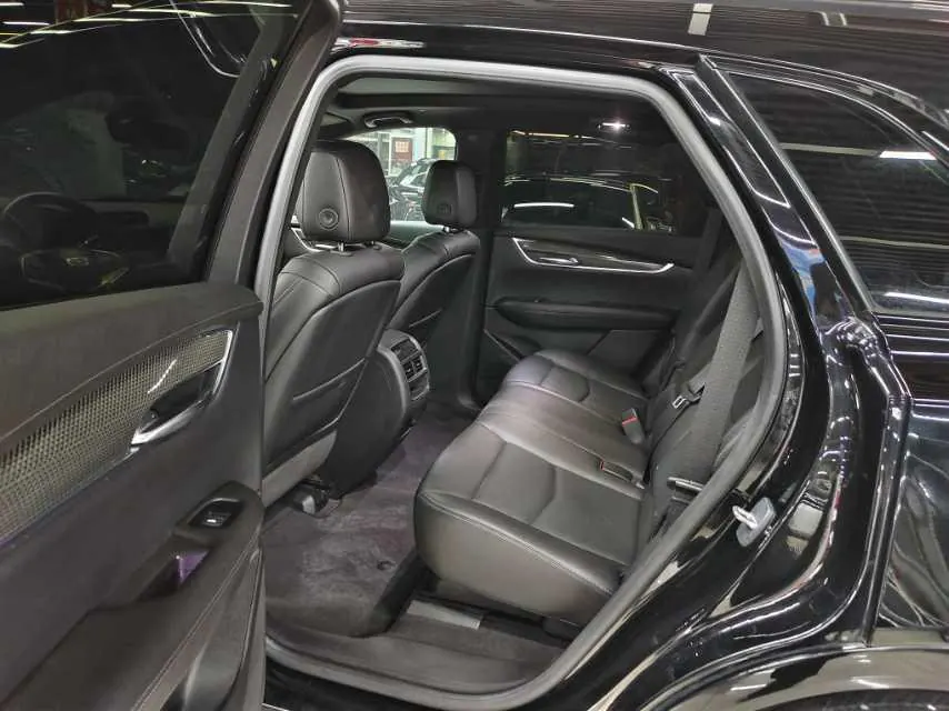 Cadillac 2024 XT5 48V 2.0T 4-wheel drive luxury (hummingbird version) automatic gear 5