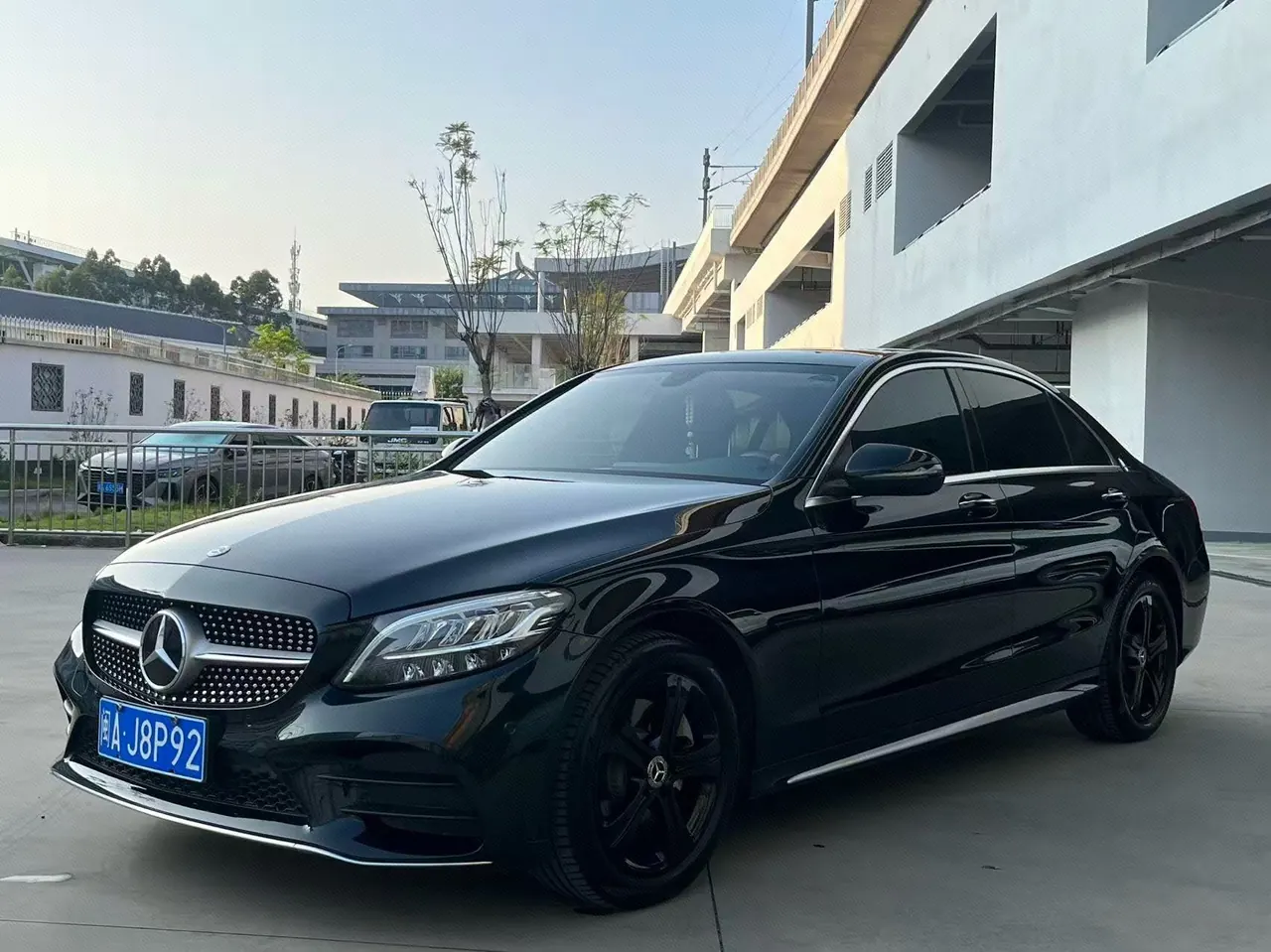 打开图片灯箱:Mercedes Benz Class C 2021 C 260 L 48V 1.5T Sports Edition Automatic Gear
