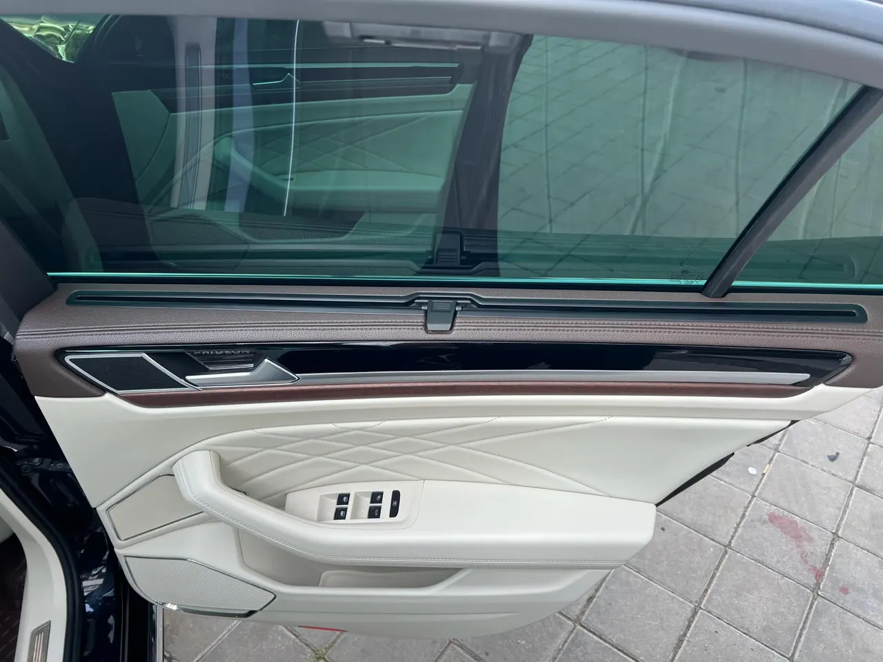 Volkswagen 2021 Hui Ang 2.0TSI 380TSI Premium Edition Automatic Gear 10