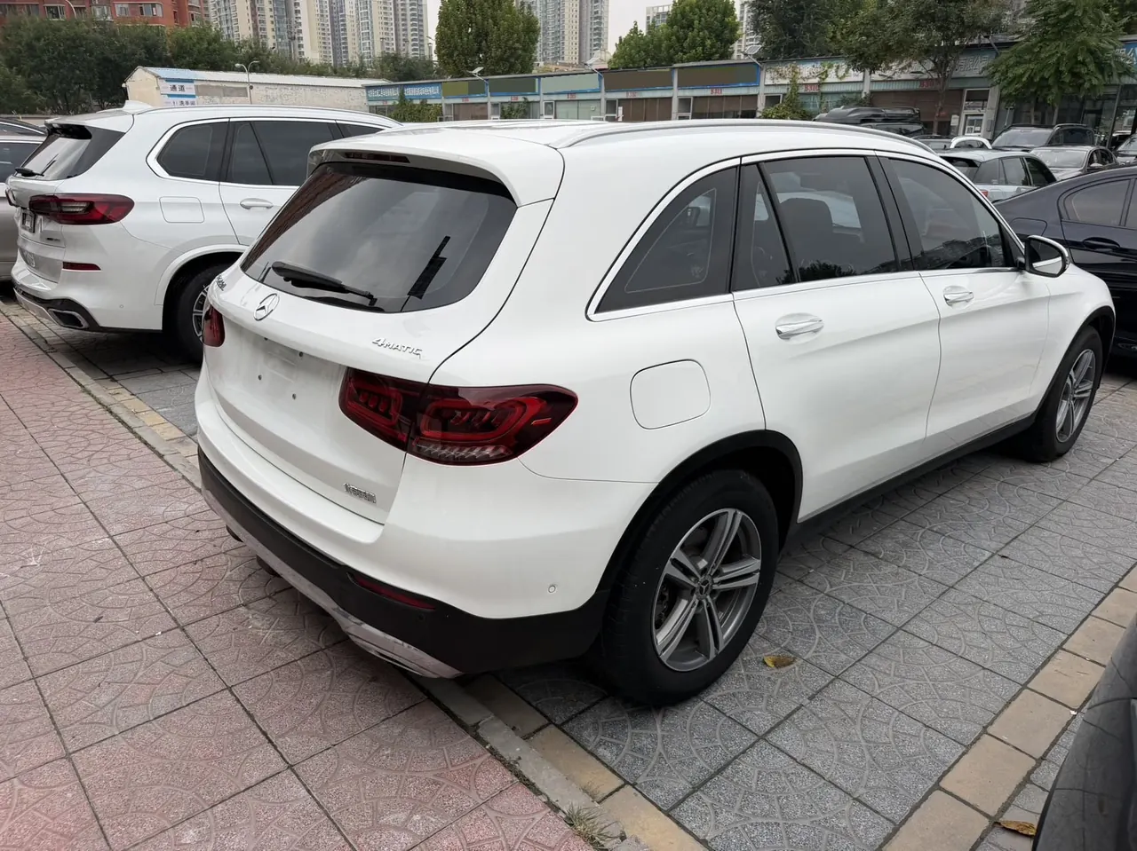 Mercedes Benz 2021 GLC 260 L 4MATIC 2.0T Luxury Automatic 3