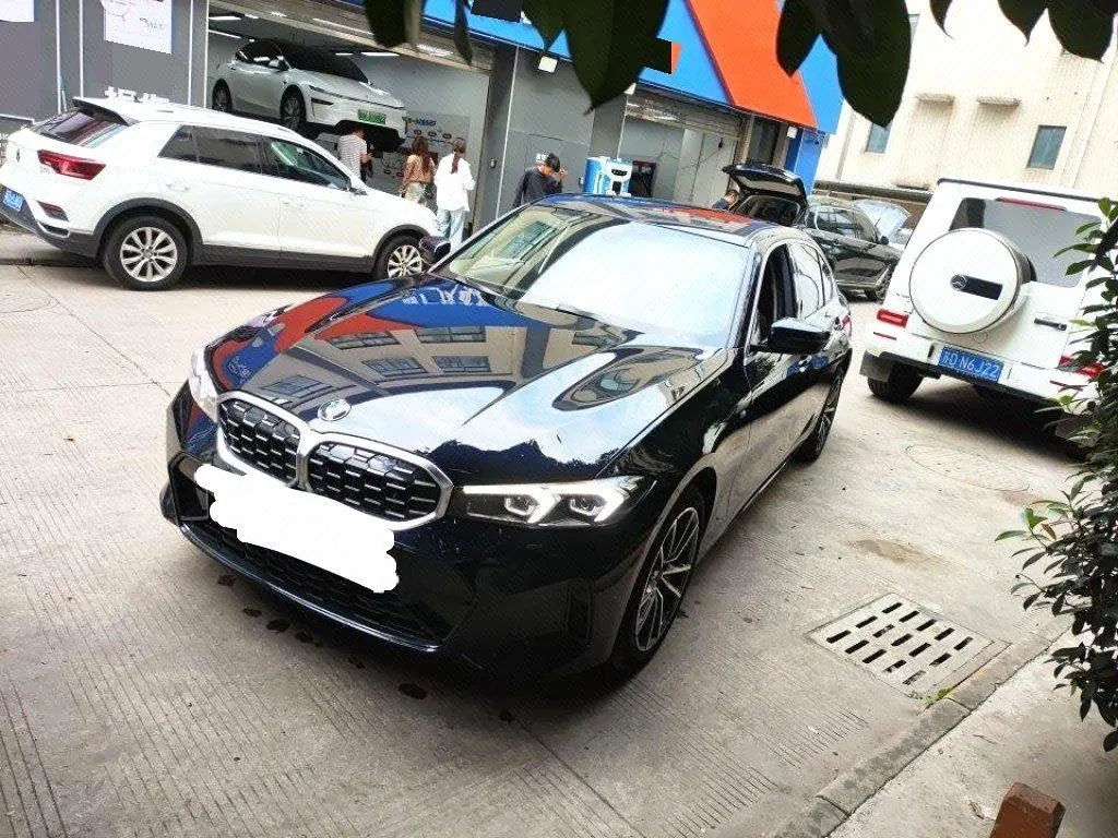 Open image lightbox: BMW 3 Series 2024 325Li 2.0T M Sports Suit Automatic Gear