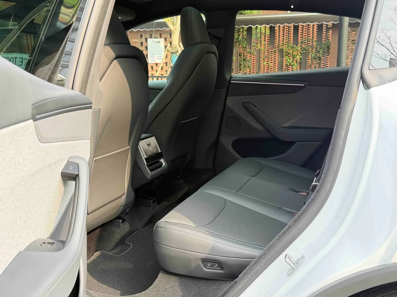 Tesla 2026 Model Y long endurance rear wheel drive version (modified) automatic gear 10