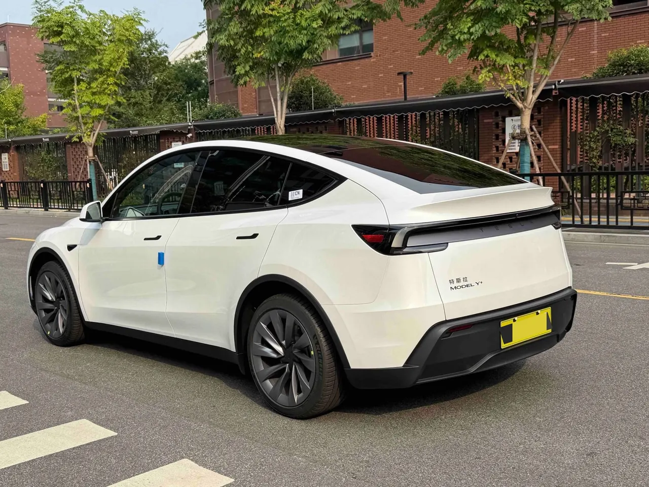 Tesla 2026 Model Y long endurance rear wheel drive version (modified) automatic gear 4