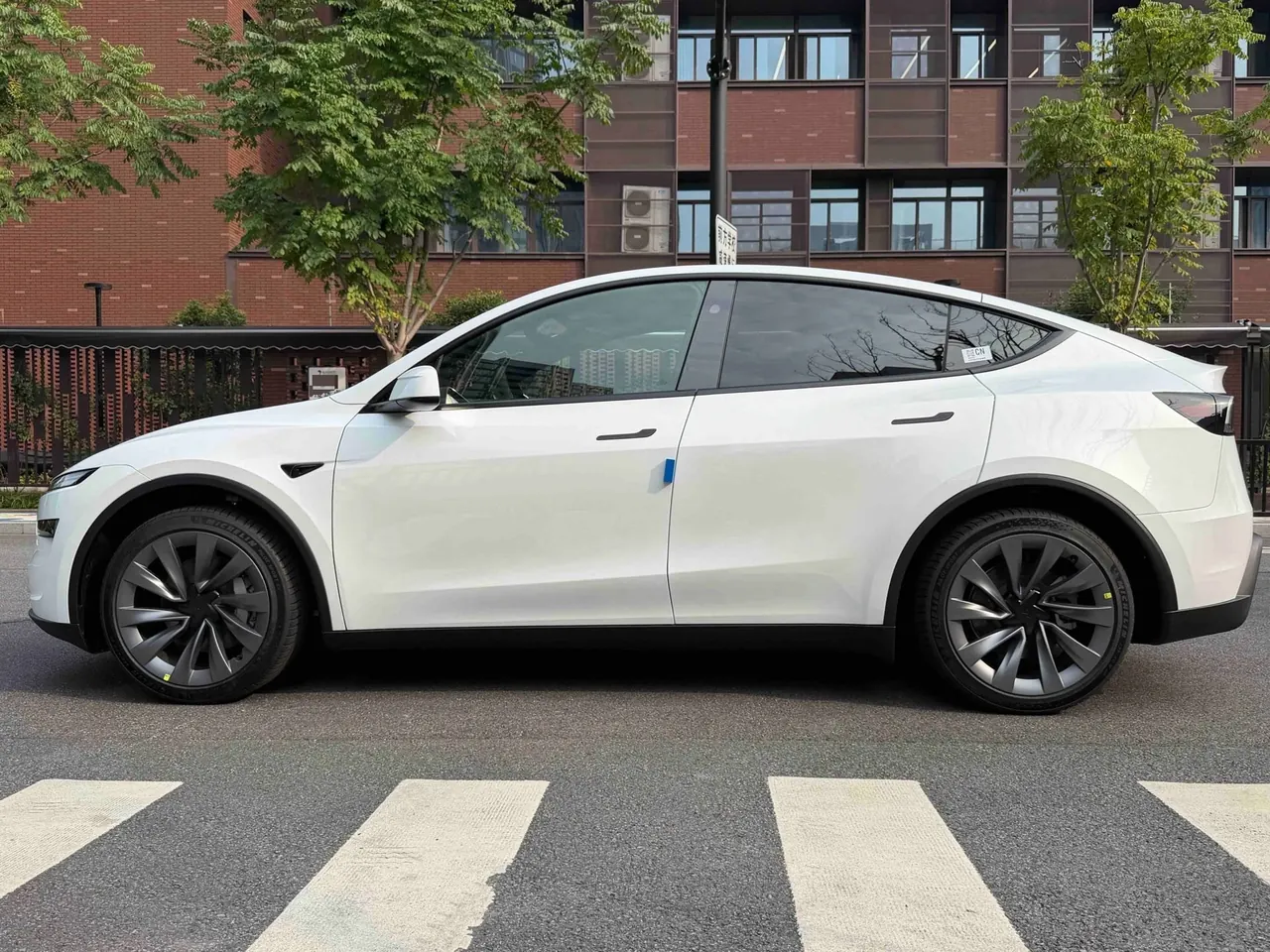 Tesla 2026 Model Y long endurance rear wheel drive version (modified) automatic gear 5
