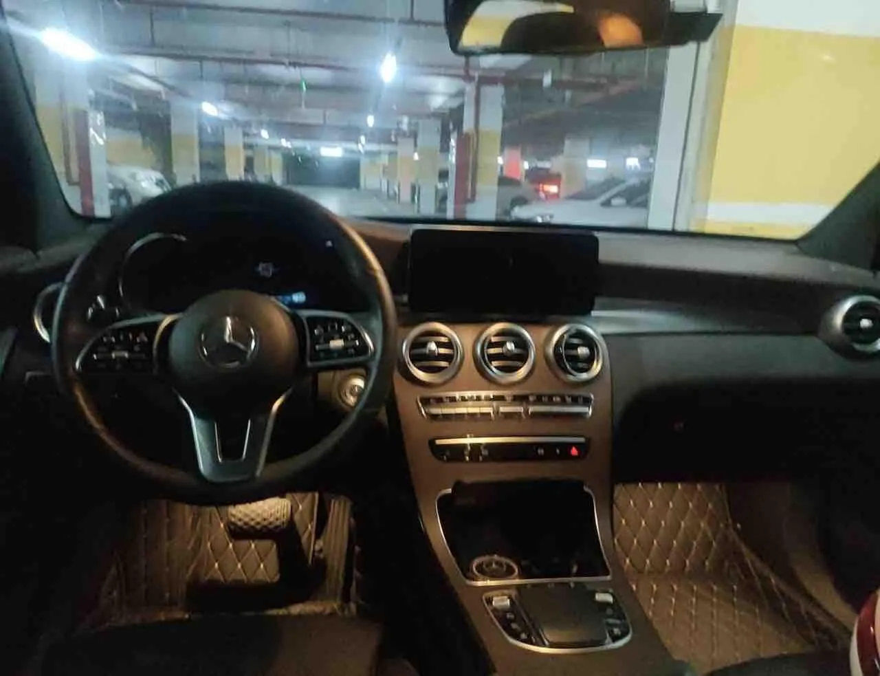 Mercedes Benz 2022 GLC 300 L 4MATIC 2.0T Dynamic (Modified) Automatic Gear 8