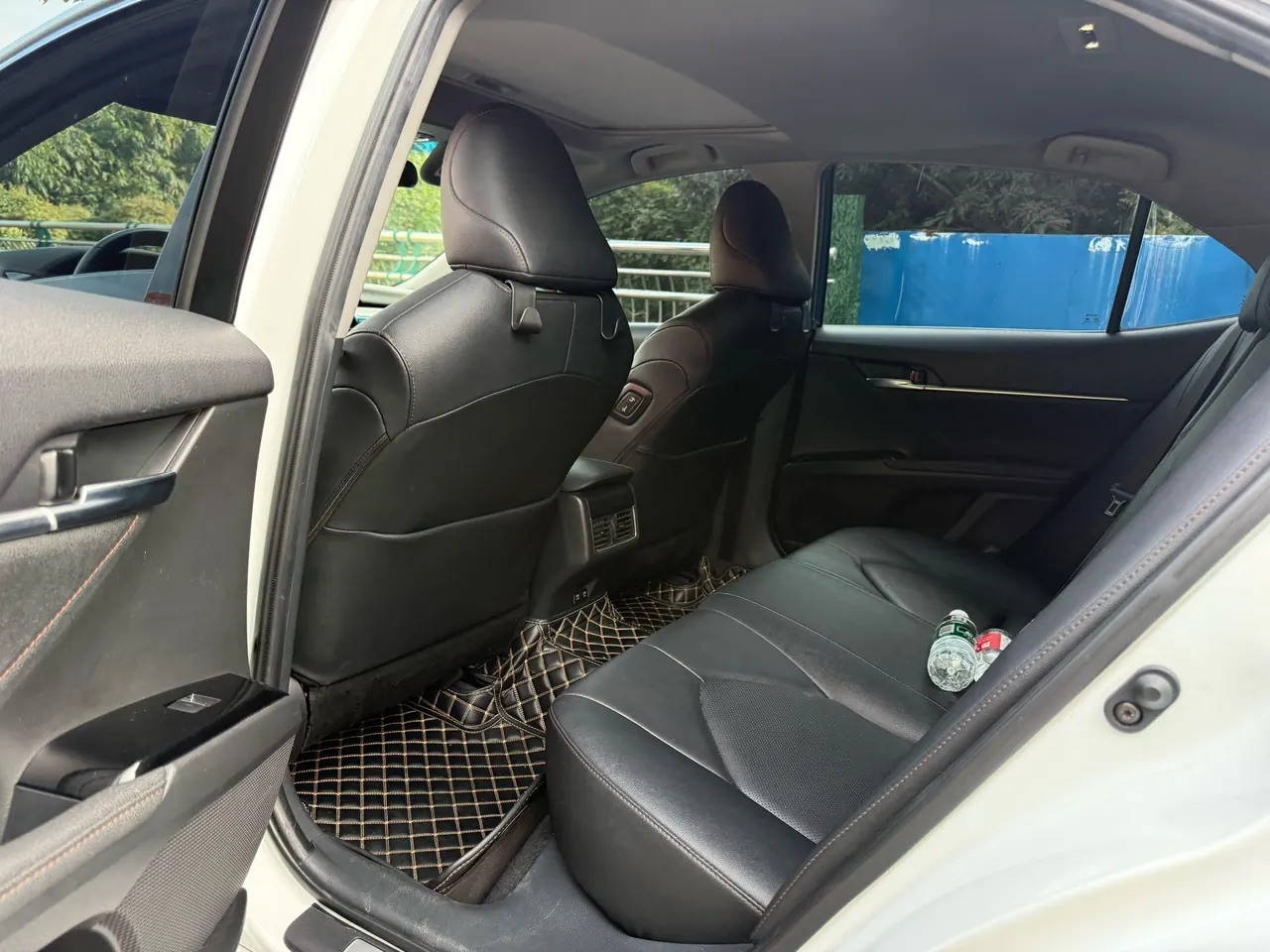 Toyota 2021 Camry 2.0G Stepless Deluxe Edition Automatic Gear 2
