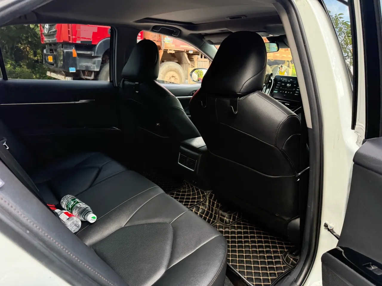 Toyota 2021 Camry 2.0G Stepless Deluxe Edition Automatic Gear 9