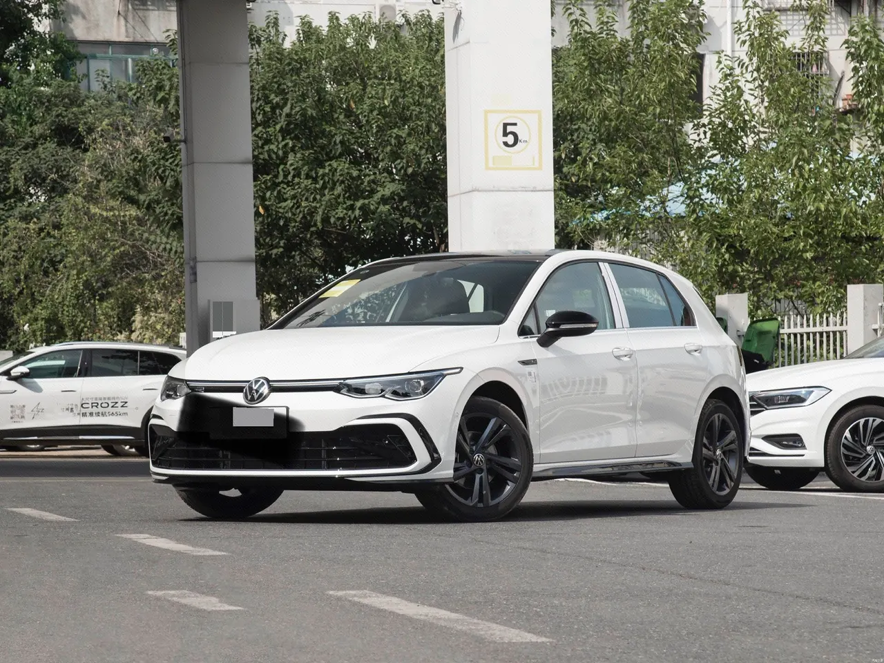 Open image lightbox: Volkswagen 2023 Golf 8 R-Line 1.4TSI 280TSI Lite Automatic