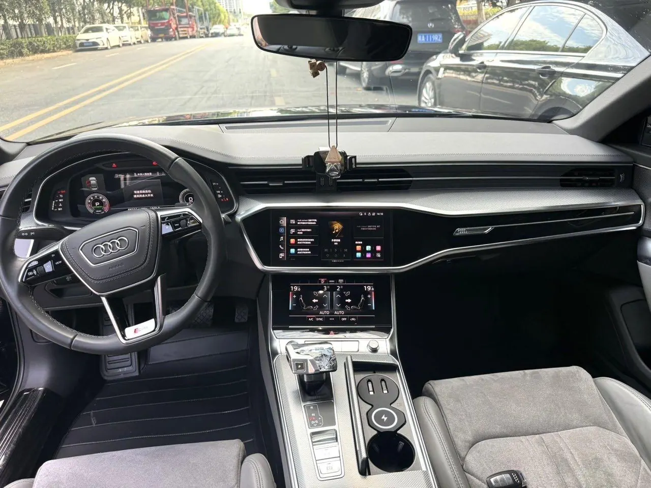Audi 2023 A6L 2.0TFSI 45TFSI Selected Dynamic Automatic 3