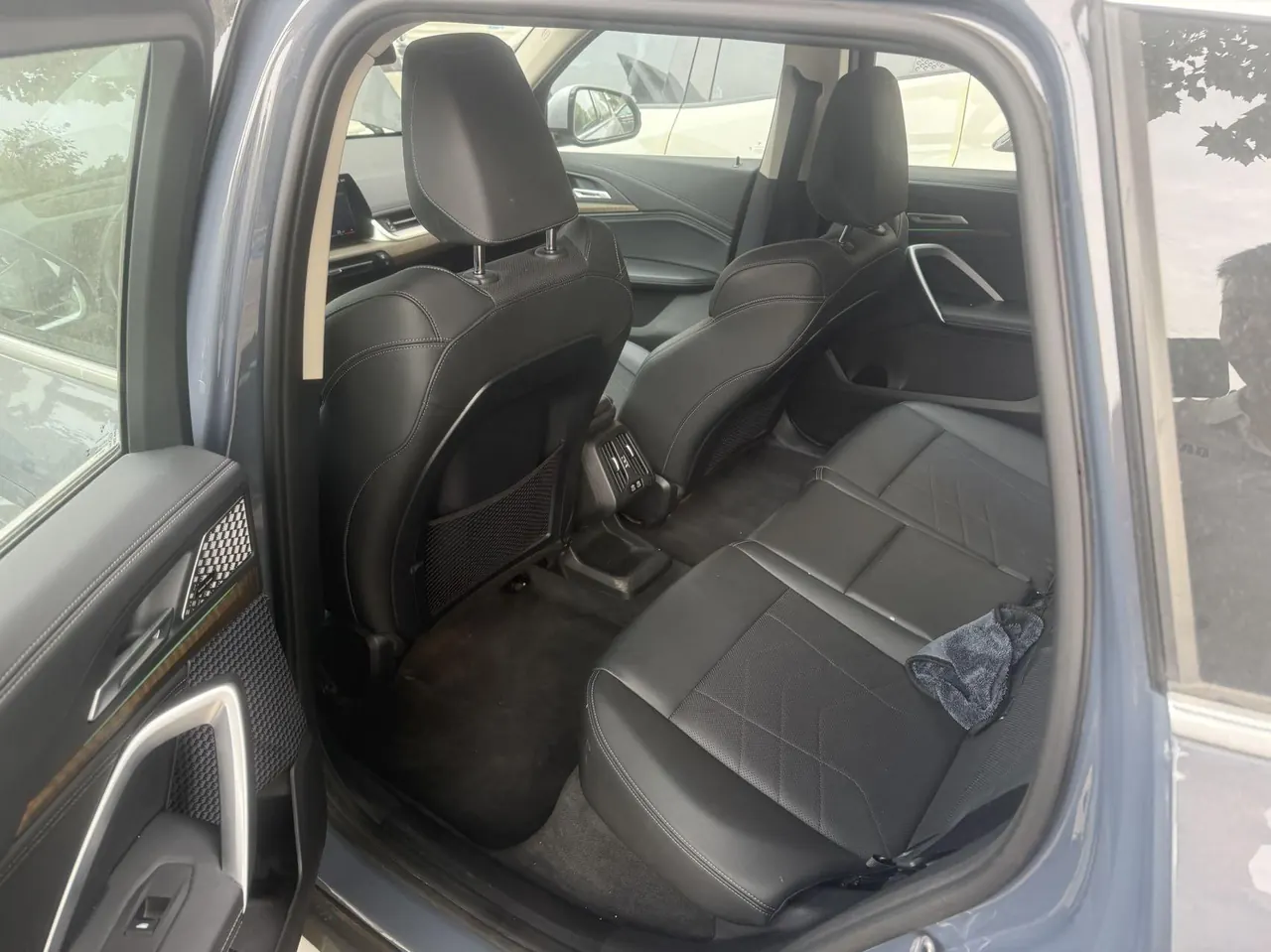 BMW 2023 iX1 xDrive30L xDrive30L X design set automatic gear 3