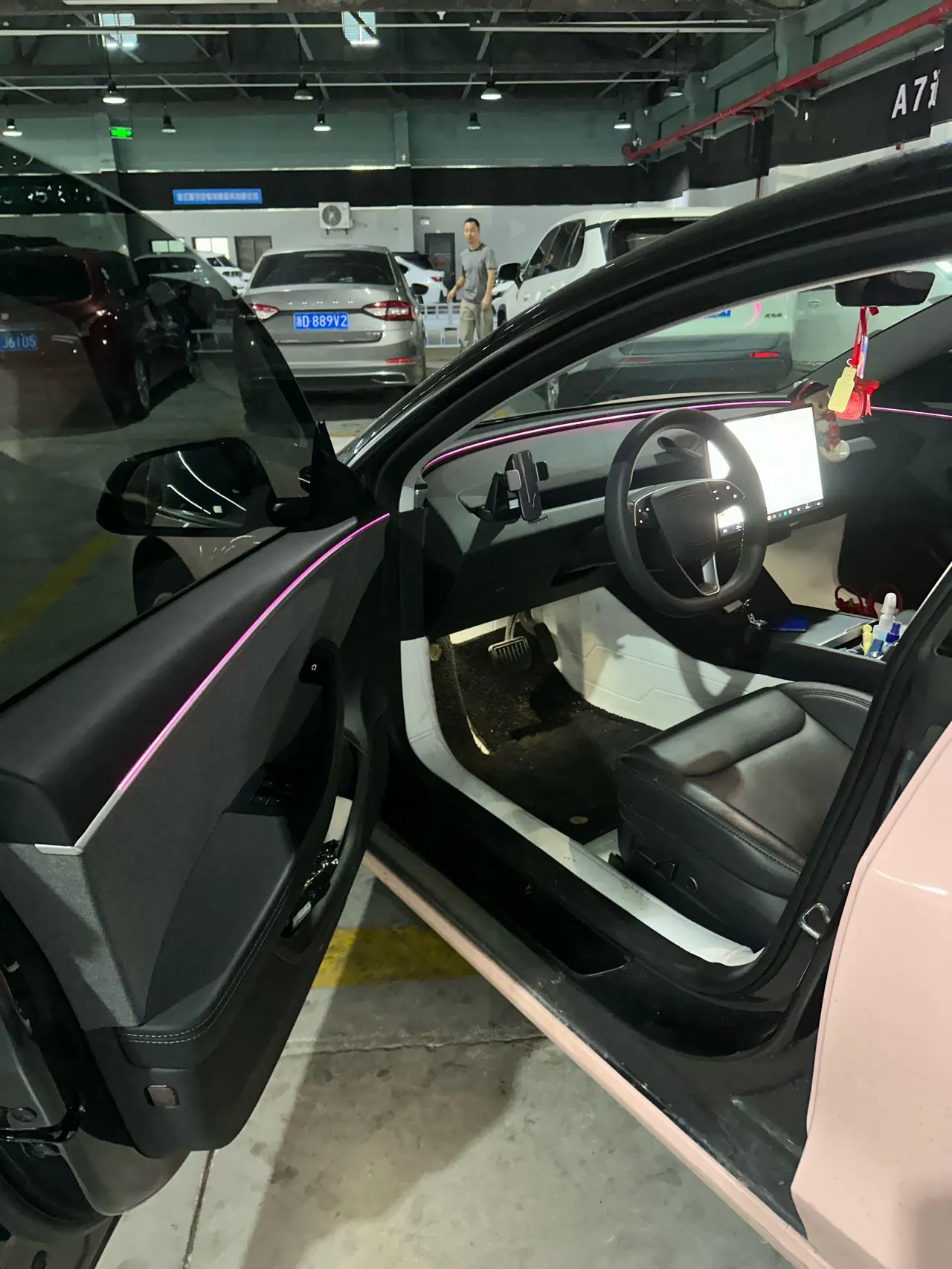 Tesla 2023 Model 3 Rejuvenation Edition Rear Wheel Drive Automatic Transmission 7