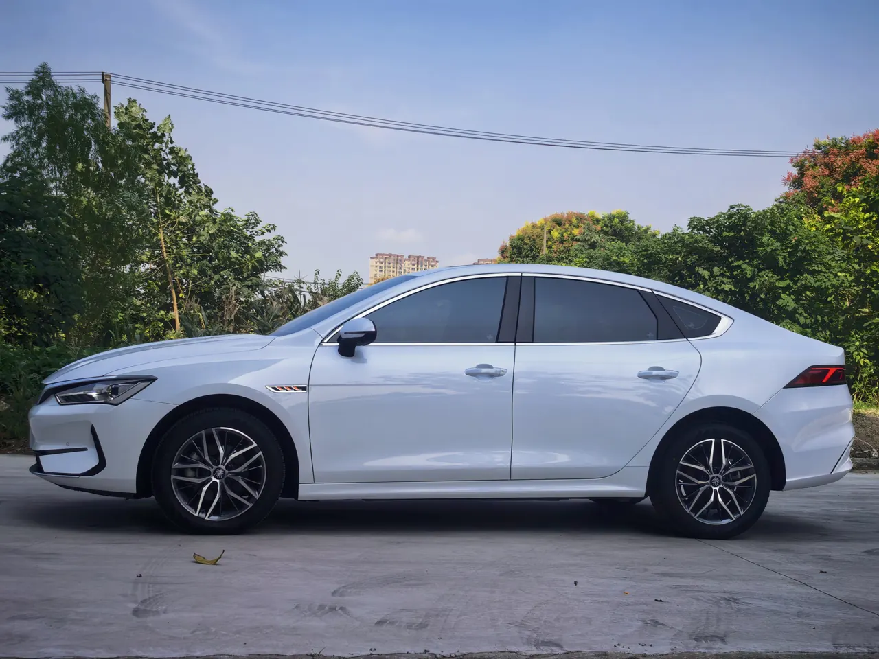 BYD 2024 Qin PLUS EV 420KM Glory Edition Exceed Automatic Gear 3