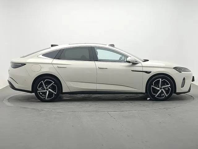 BYD 2026 Seal 07 DM-i 1.5T CVT 230km Flagship Automatic 3