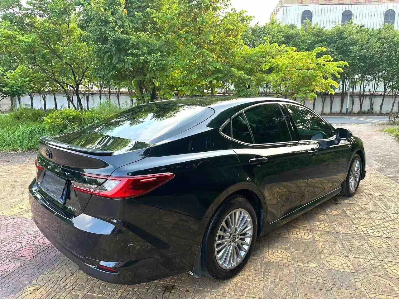 Toyota 2024 Camry Dual Engine 2.0HE Stepless Elite Automatic Gear 4