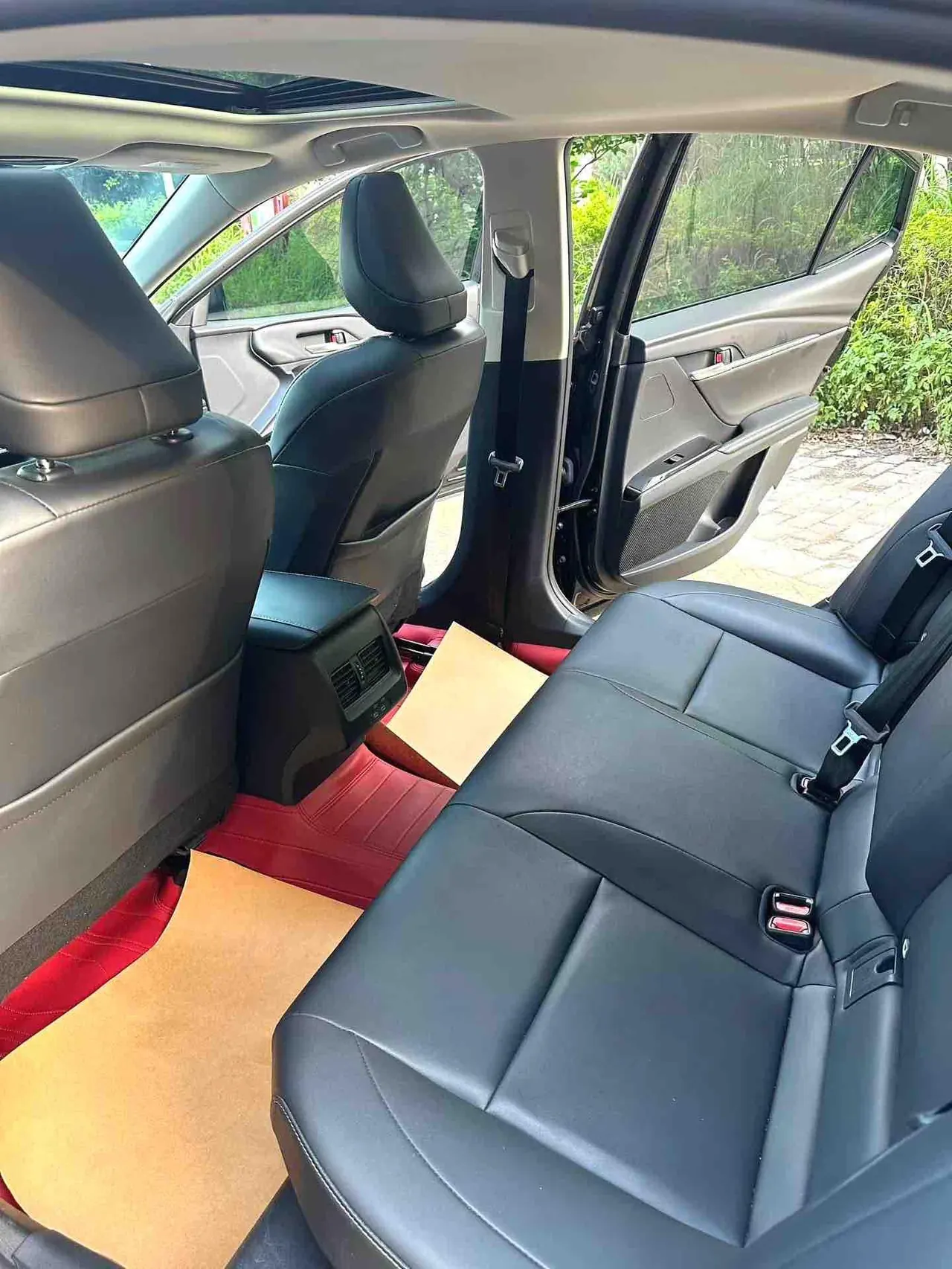 Toyota 2024 Camry Dual Engine 2.0HE Stepless Elite Automatic Gear 9