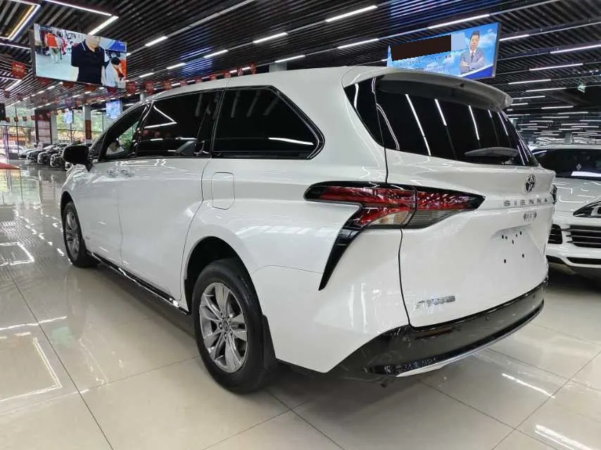 Toyota 2024 Sana 2.5 Stepless Extreme Edition Automatic Transmission 7