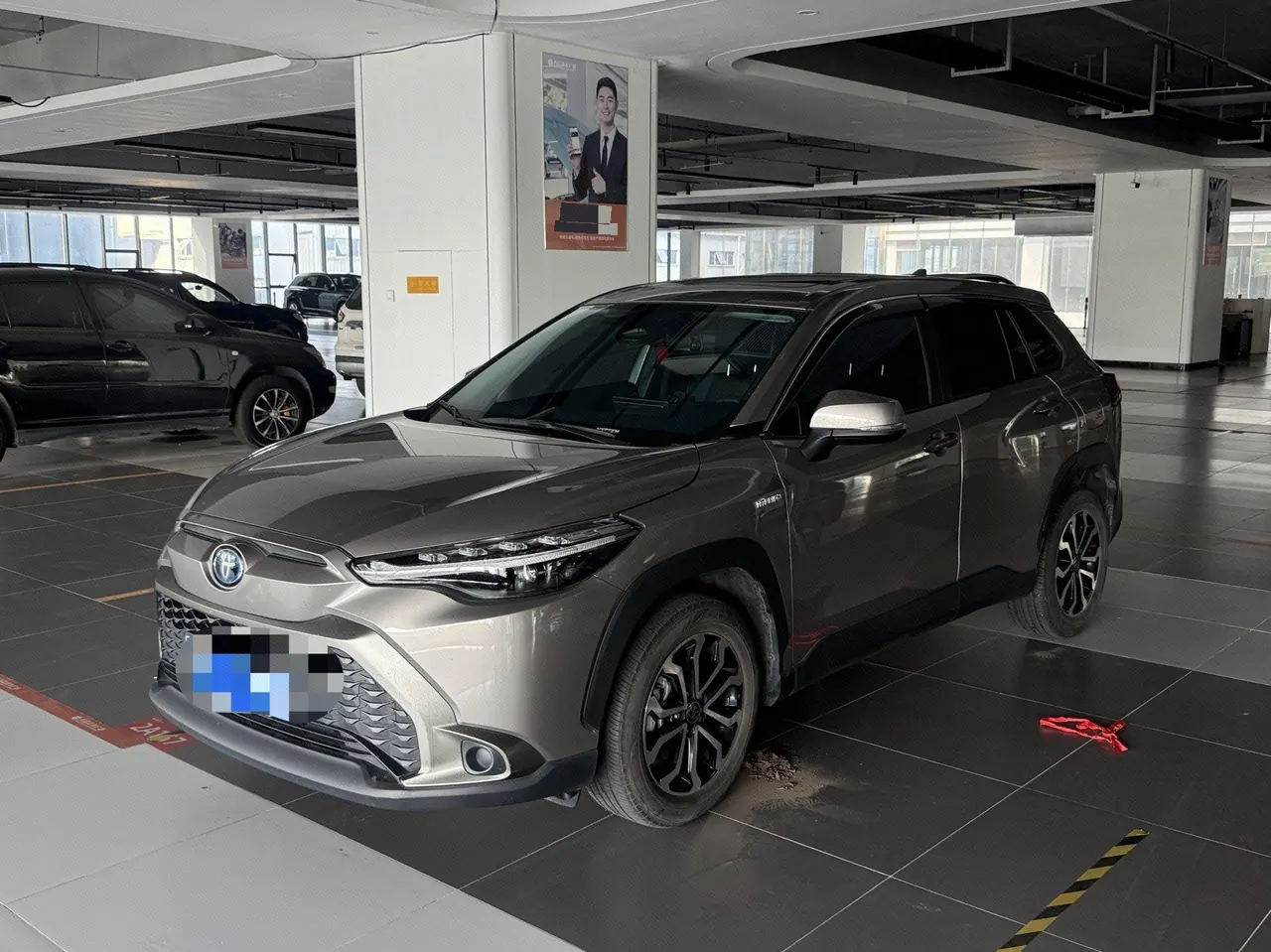 打开图片灯箱:Toyota 2024 Fenglanda Shuangqing 2.0 Stepless Intelligent Electric Hybrid Deluxe Automatic Gear