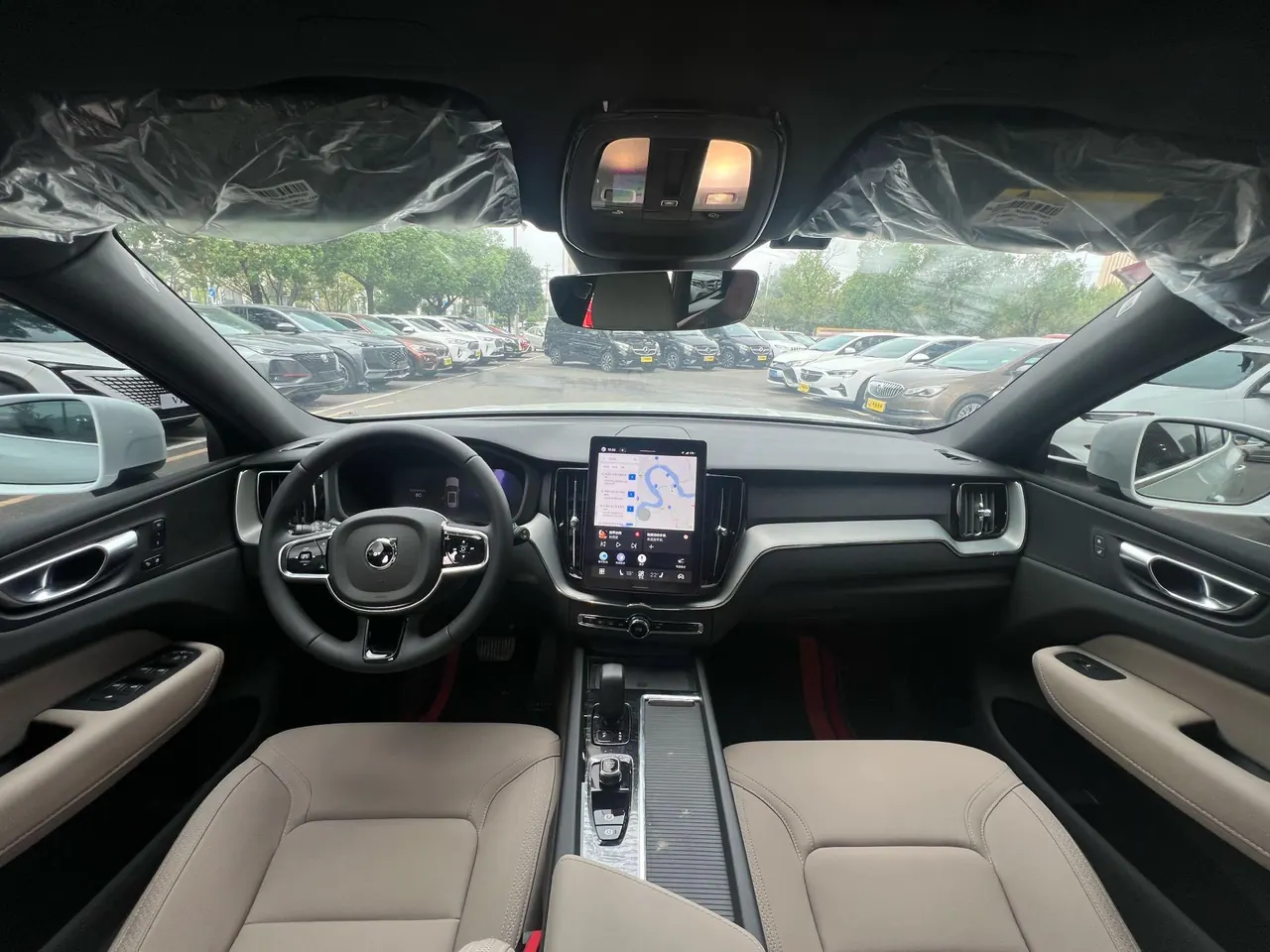 Volvo 2026 XC60 48V 2.0T B5 4-wheel drive Zhiyuan Deluxe Edition Automatic Gear 3