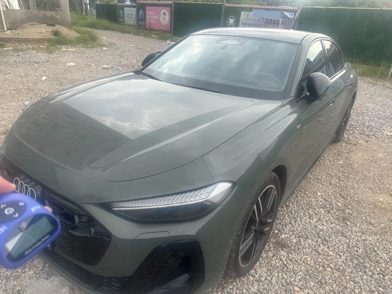 Open image lightbox: Audi 2026 A5L 2.0T Sports Edition Plus Burning Star Chi Bag Automatic Gear
