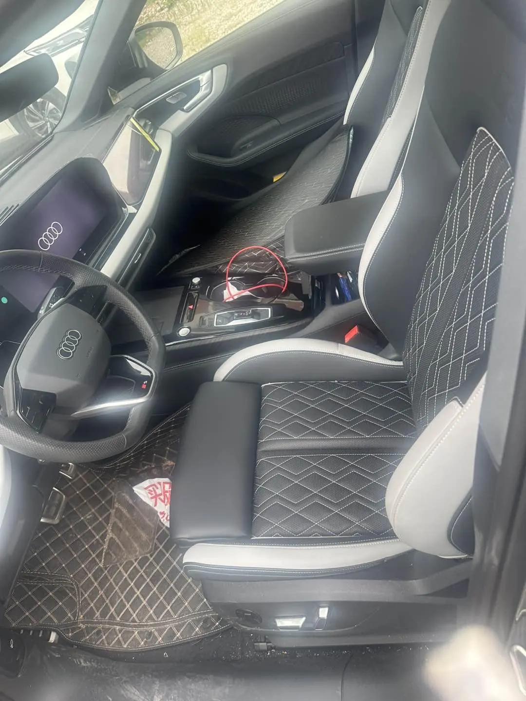 Audi 2026 A5L 2.0T Sports Edition Plus Burning Star Chi Bag Automatic Gear 2