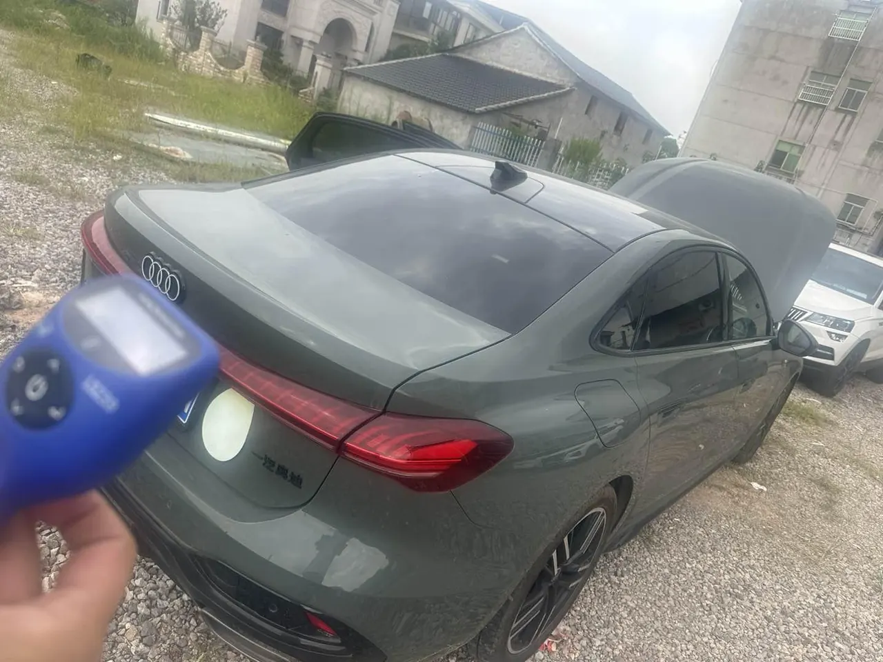 Audi 2026 A5L 2.0T Sports Edition Plus Burning Star Chi Bag Automatic Gear 4