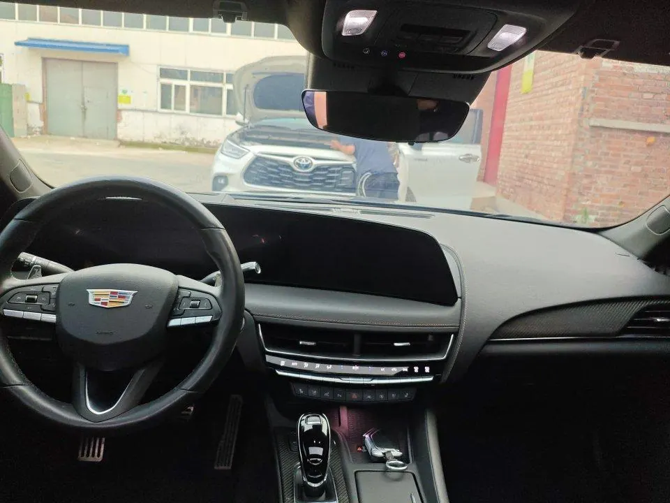 Cadillac 2024 CT5 2.0T 28T Platinum Automatic Gear 6