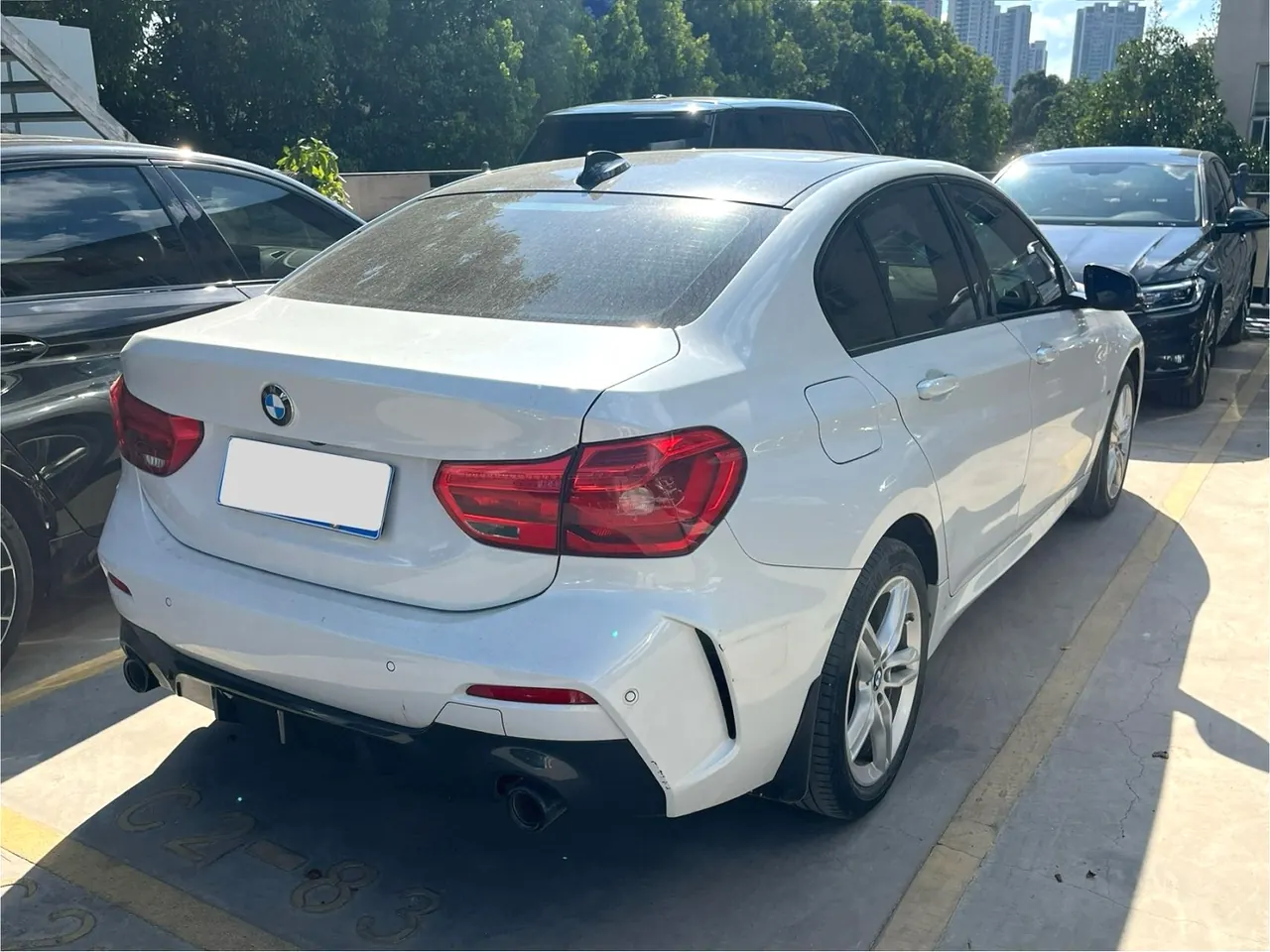 BMW 1 Series 2022 120i 1.5T M Sports Obsidian Night Edition Automatic Gear 2