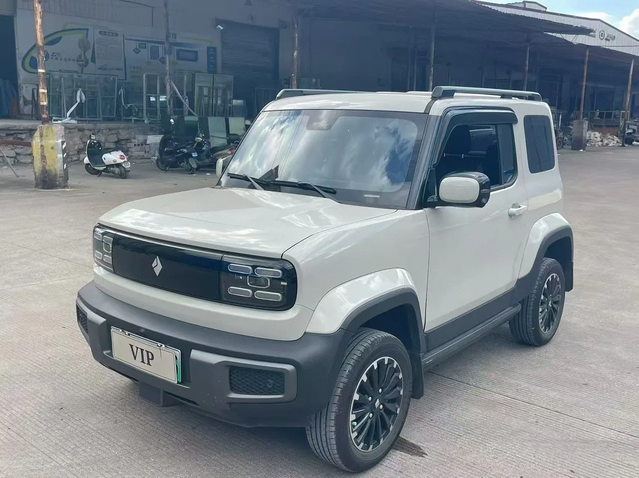 BaoJun 2024 Yue also flagship automatic gear - View 1