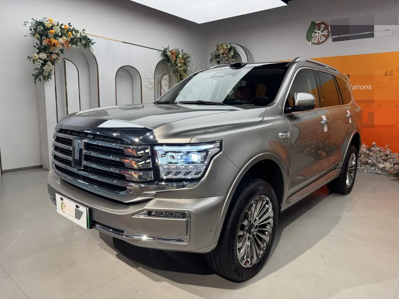 Открыть галерею: Tank 500 New Energy 2026 Model Tank 500 Hi4-T 2.0T Smart Enjoyment Version Automatic Transmission