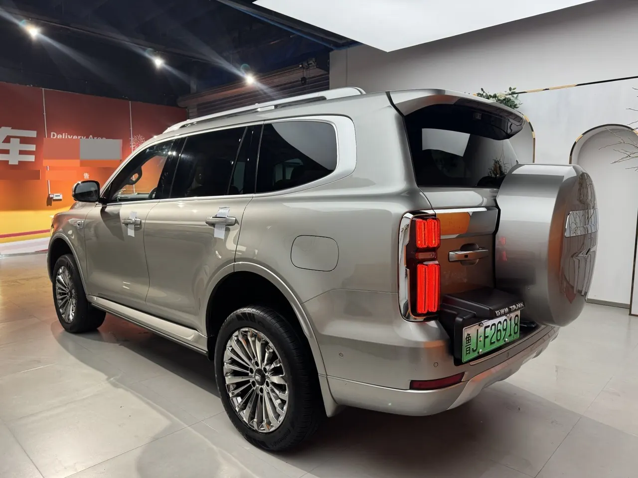 Tank 500 New Energy 2026 Model Tank 500 Hi4-T 2.0T Smart Enjoyment Version Automatic Transmission 7