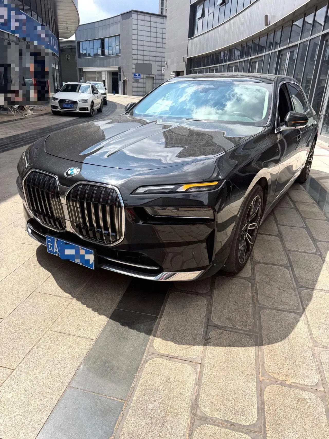 Open image lightbox: BMW 7 Series (Imported) 2023 735Li 48V 3.0T Luxury Suit Automatic Gear