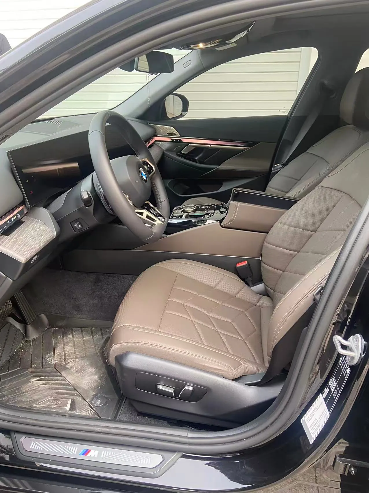 BMW 5 Series 2026 model 530Li 48V 2.0T Leading Edition M Sport Package Automatic 7